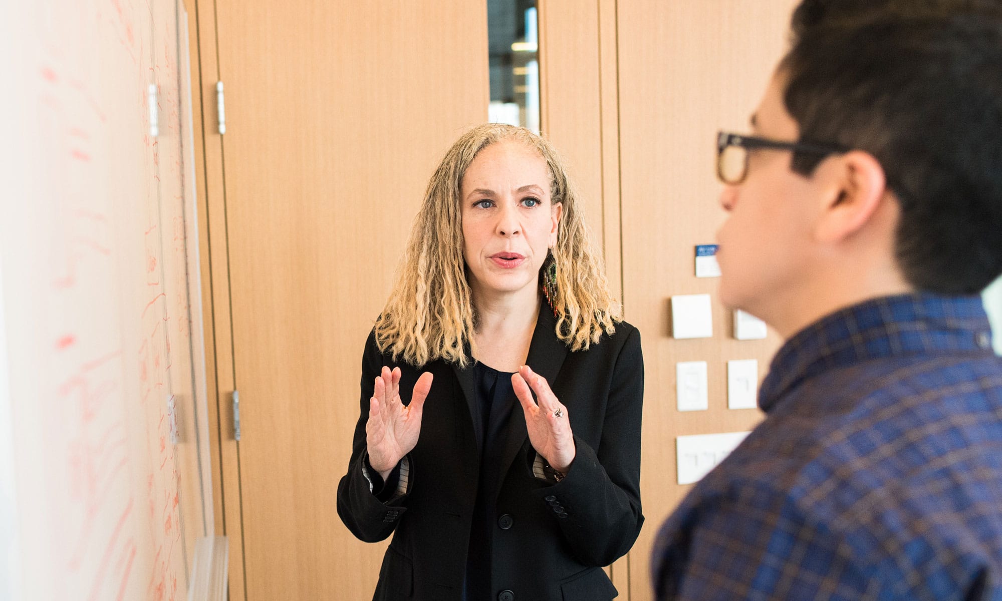 Samarbejde mellem salg og marketing sparer virksomheder for milliarder